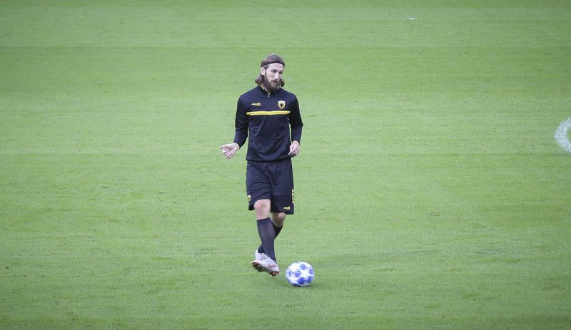 Ουζουνίδης: «Θα κοιτάξουμε να… προβληματίσουμε τον Αγιαξ» [εικόνες] | iefimerida.gr 2