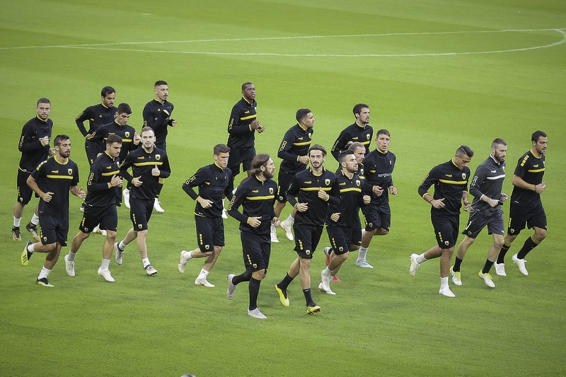 Ουζουνίδης: «Θα κοιτάξουμε να… προβληματίσουμε τον Αγιαξ» [εικόνες] | iefimerida.gr 0