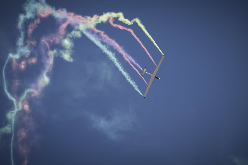 Athens Flying Week: Καθήλωσε το υπερθέαμα με τις κάθετες πτήσεις και τους σχηματισμούς στον αέρα [εικόνες] | iefimerida.gr 44