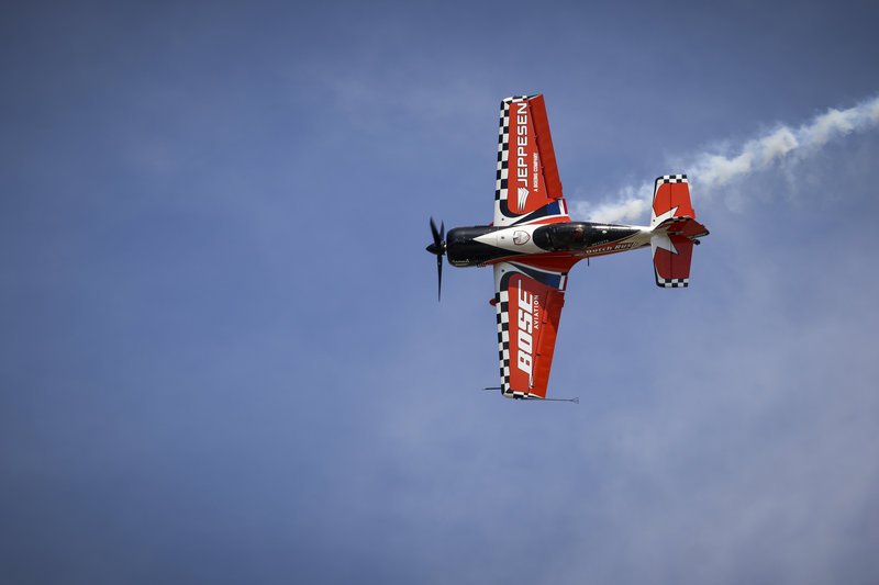 Athens Flying Week: Καθήλωσε το υπερθέαμα με τις κάθετες πτήσεις και τους σχηματισμούς στον αέρα [εικόνες] | iefimerida.gr 45