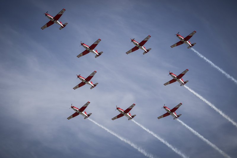 Athens Flying Week: Καθήλωσε το υπερθέαμα με τις κάθετες πτήσεις και τους σχηματισμούς στον αέρα [εικόνες] | iefimerida.gr 60