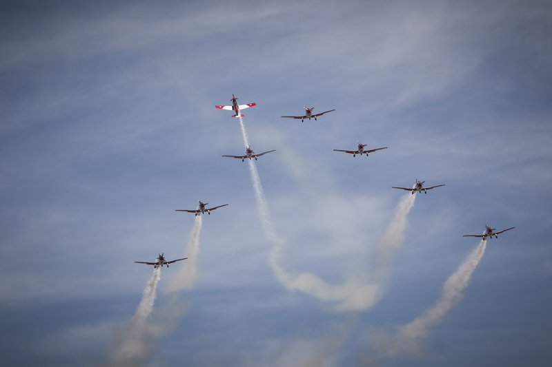 Athens Flying Week: Καθήλωσε το υπερθέαμα με τις κάθετες πτήσεις και τους σχηματισμούς στον αέρα [εικόνες] | iefimerida.gr 66