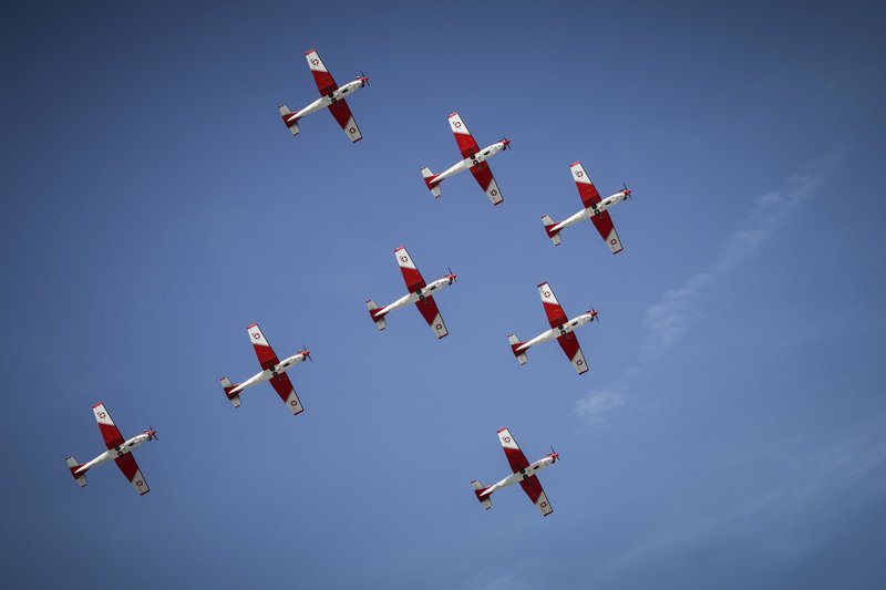 Athens Flying Week: Καθήλωσε το υπερθέαμα με τις κάθετες πτήσεις και τους σχηματισμούς στον αέρα [εικόνες] | iefimerida.gr 68