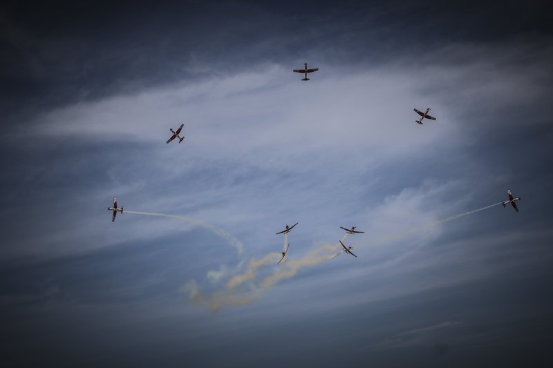 Athens Flying Week: Καθήλωσε το υπερθέαμα με τις κάθετες πτήσεις και τους σχηματισμούς στον αέρα [εικόνες] | iefimerida.gr 71