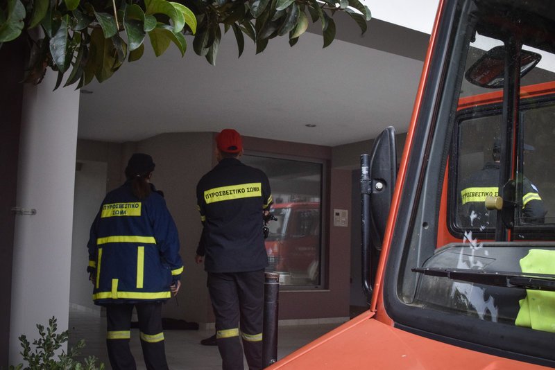 Το Πυροσβεστικό Σώμα και αρχές έσπευσαν έγκαιρα στο σημείο, ωστόσο ήταν ηδή αργά... η τραγωδία είχε ήδη γίνει.