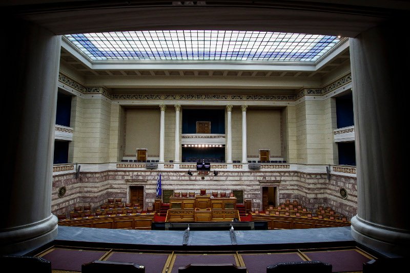 Ετοιμος ο νέος θόλος της Βουλής, μετά από 7 μήνες εργασιών [εικόνες] | iefimerida.gr 1