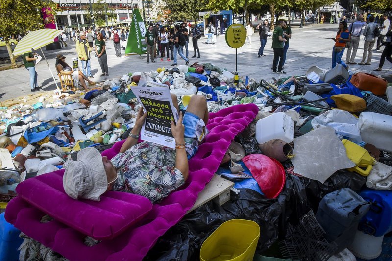 Θα ξαπλώναμε ποτέ σε μία τέτοια παραλία;