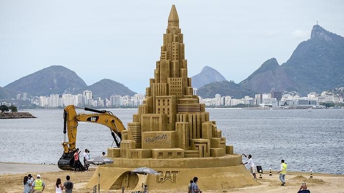 Πύργος 12 μέτρων από άμμο στο Ρίο για... ρεκόρ Γκίνες [εικόνες&βίντεο] | iefimerida.gr 0