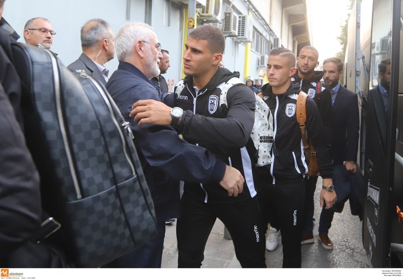 Συνόδευσε την αποστολή του ΠΑΟΚ μέχρι το Χαριλάου ο Ιβάν Σαββίδης [εικόνες] | iefimerida.gr 4