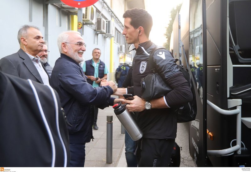 Συνόδευσε την αποστολή του ΠΑΟΚ μέχρι το Χαριλάου ο Ιβάν Σαββίδης [εικόνες] | iefimerida.gr 0