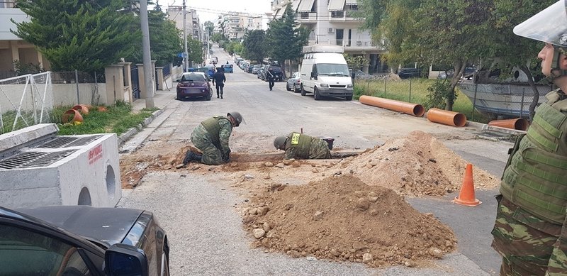 Βρέθηκαν 7 βόμβες σε δρόμο στο Ιλιον -Σε έργα οδοποιίας [εικόνες] | iefimerida.gr 5