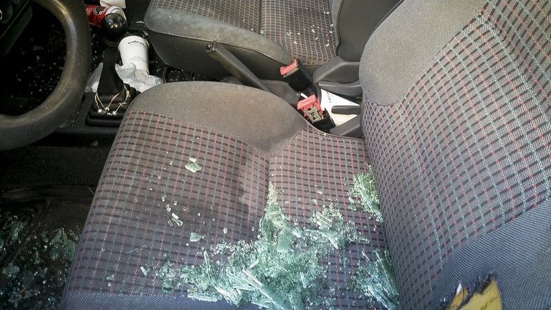 Εδώ ξυλοκόπησαν τον διαιτητή Τζήλο -Αίματα και σπασμένα τζάμια [εικόνες] | iefimerida.gr 3