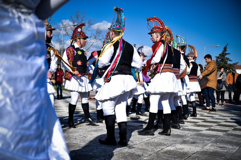 Η ονομασία του δρώμενου προέρχεται από τις λέξεις μίμος και γέρος. Στο έθιμο οι λέξεις αυτές συνδέονται με τις μιμιτικές κινήσεις των πρωταγωνιστών-γερόντων