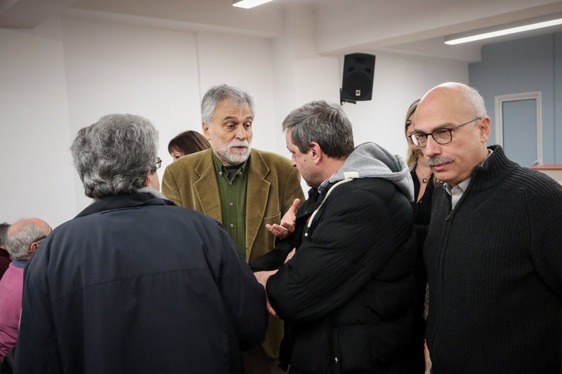 Ο Δημήτρης Χατζησωκράτης (δεύτερος από αριστερά) και ο Θόδωρος Μαργαρίτης (δεξιά) -Φωτογραφία: Χρήστος Μπόνης/Eurokinissi