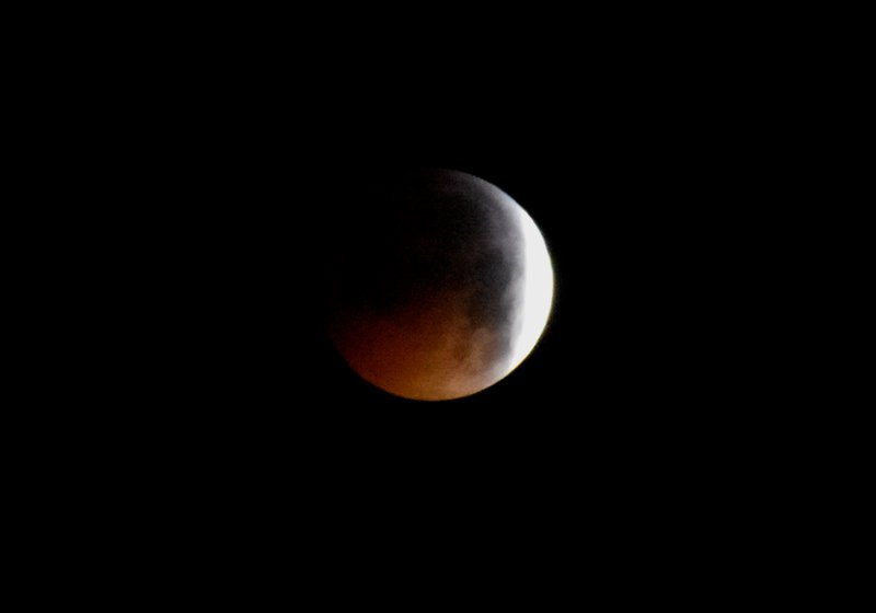 Μαγική «πανσέληνος του λύκου» -Κόκκινο φεγγάρι από την Αργολίδα μέχρι την Αργεντινή [εικόνες] | iefimerida.gr 2