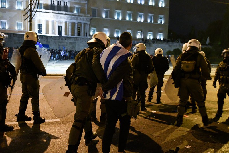 Μια από τις προσαγωγές επί της Αμαλίας / Φωτογραφία: EUROKINISSI