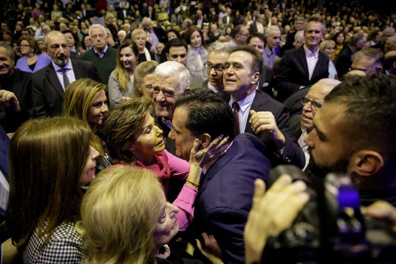 Χαμός στην ομιλία του Αδωνι: Χιλιάδες κόσμου σε κλειστό γήπεδο -Μέχρι και ο Ν. Παππάς την είδε live! [εικόνες & βίντεο]  | iefimerida.gr 13
