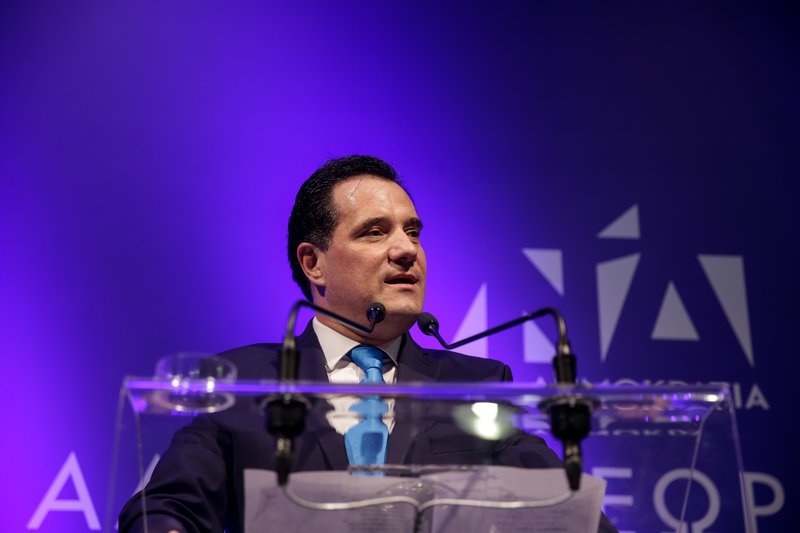 Χαμός στην ομιλία του Αδωνι: Χιλιάδες κόσμου σε κλειστό γήπεδο -Μέχρι και ο Ν. Παππάς την είδε live! [εικόνες & βίντεο]  | iefimerida.gr 11