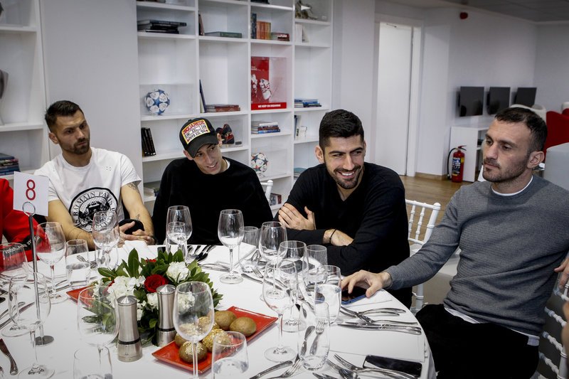 Μαρινάκης: «Θα κερδίσετε στην Τούμπα τον ΠΑΟΚ και θα πάρει ο Ολυμπιακός το πρωτάθλημα» [εικόνες] | iefimerida.gr 3