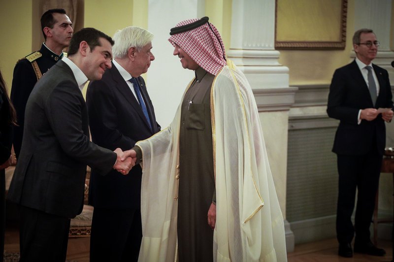 Δεξίωση με «πηγαδάκια» στο Προεδρικό Μέγαρο προς τιμήν των διπλωματών [εικόνες] | iefimerida.gr 2