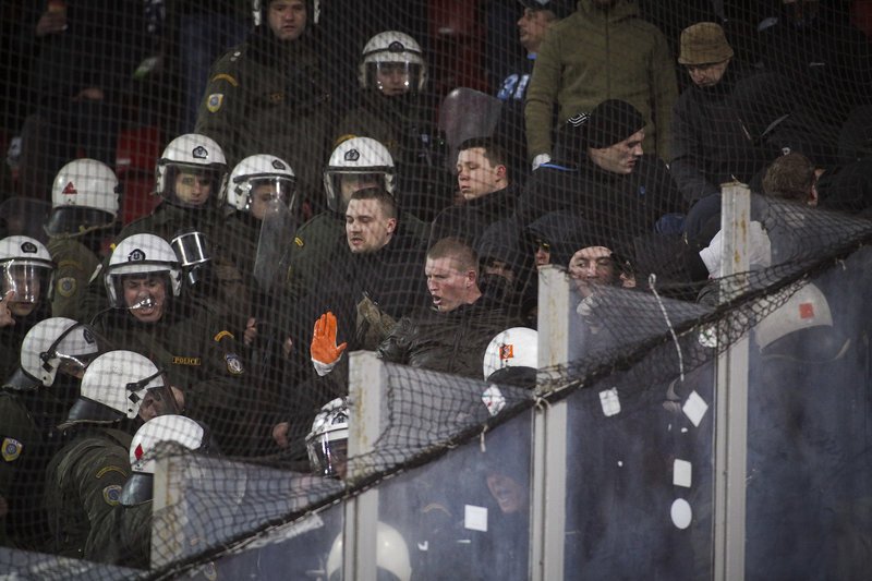 Europa League: Επεισόδια στο Καραϊσκάκη με οπαδούς της Ντιναμό Κιέβου [εικόνες] | iefimerida.gr 5