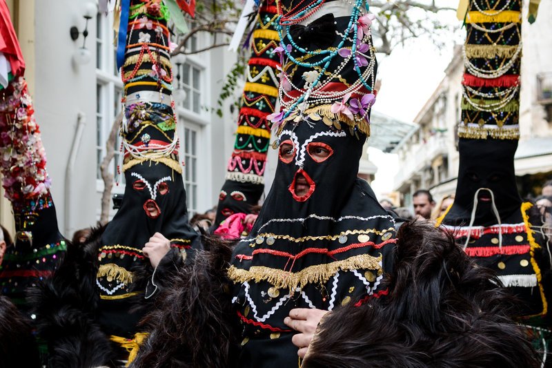 Κουδουνάτοι στην Πλάκα -Φωτογραφία: EUROKINISSI/ ΛΥΔΙΑ ΣΙΩΡΗ