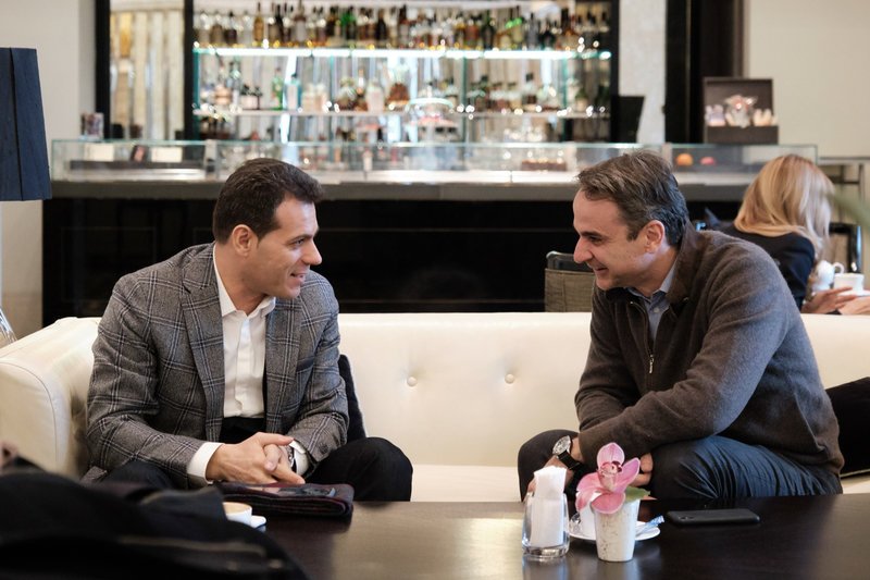 Συνάντηση του Μητσοτάκη με τον προπονητή Δημήτρη Ιτούδη [εικόνες] | iefimerida.gr 0