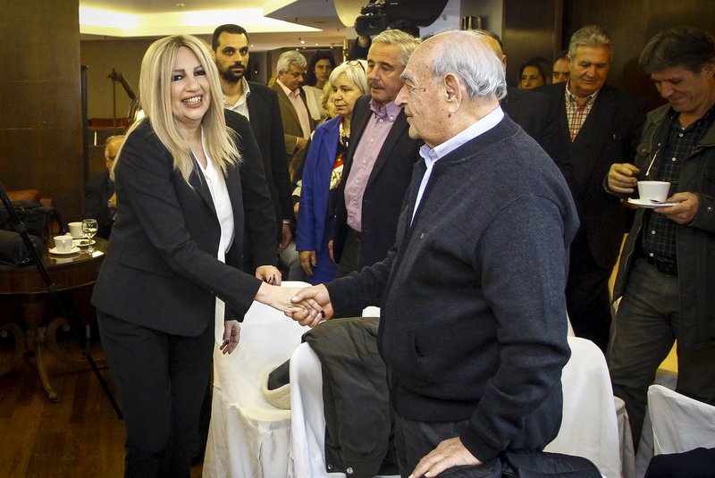 Η Φώφη Γεννηματά συνομιλεί με φορείς και κατοίκους στο Μάτι -ΦΩΤΟΓΡΑΦΙΑ: ΘΑΝΑΣΗΣ ΔΗΜΟΠΟΥΛΟΣ / EUROKINISSI