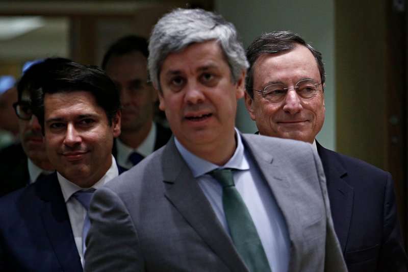 Το Eurogroup συνδέει την εκταμίευση της υποδόσης με τους ηλεκτρονικούς πλειστηριασμούς | iefimerida.gr 2