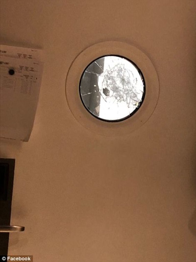 Ληστεία με τσεκούρια στο κοσμηματοπωλείο του Ritz στο Παρίσι -Λεία πάνω από 4 εκατ. ευρώ [εικόνες & βίντεο] | iefimerida.gr 1