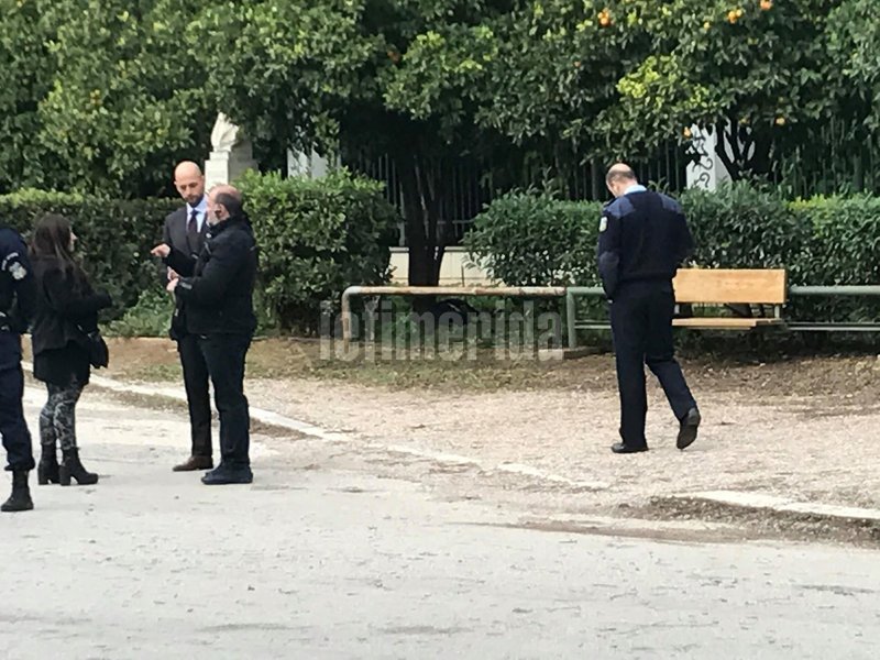 Ανδρας βρέθηκε κρεμασμένος στο Ζάππειο - Δίπλα από καφετέρια | iefimerida.gr 0