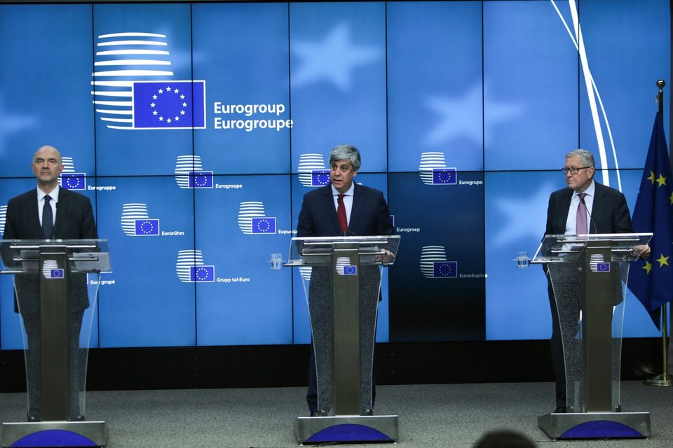 Eurogroup: Ιoύνιο οι αποφάσεις για χρέος -Ταφόπλακα Μοσκοβισί σε επαναδιαπραγμάτευση περικοπών συντάξεων | iefimerida.gr 1