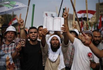 Γιατί εξεγείρονται πάλι οι Αιγύπτιοι – Ξυπνούν ματωμένες μνήμες στην πλατεία Ταχρίρ, η χώρα στα πρόθυρα εμφυλίου - Σε θέσεις μάχης διαδηλωτές και στρατός [εικόνες]  | iefimerida.gr 2