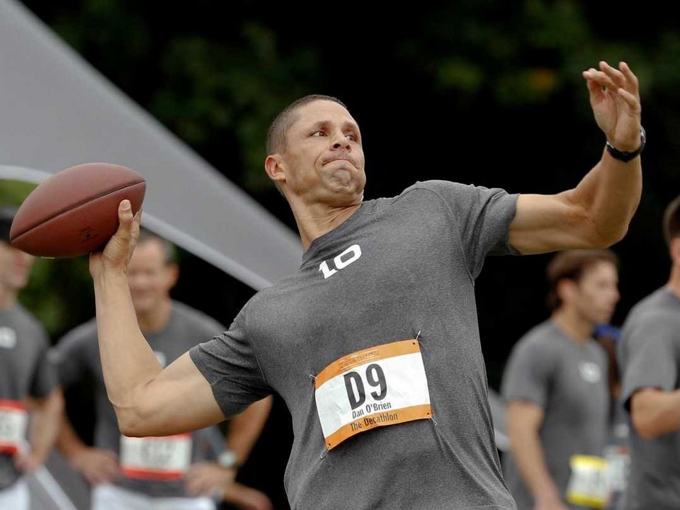 Οι γιάπηδες της Γουόλ Στριτ βγάζουν το κοστούμι και διαγωνίζονται για τον τίτλο του πιο αθλητικού χρηματιστή [εικόνες] | iefimerida.gr 3