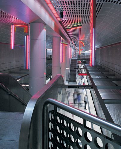 Πέθανε ο διεθνούς φήμης εικαστικός της διασπορας Στήβεν Αντωνάκος [εικόνες] | iefimerida.gr 3