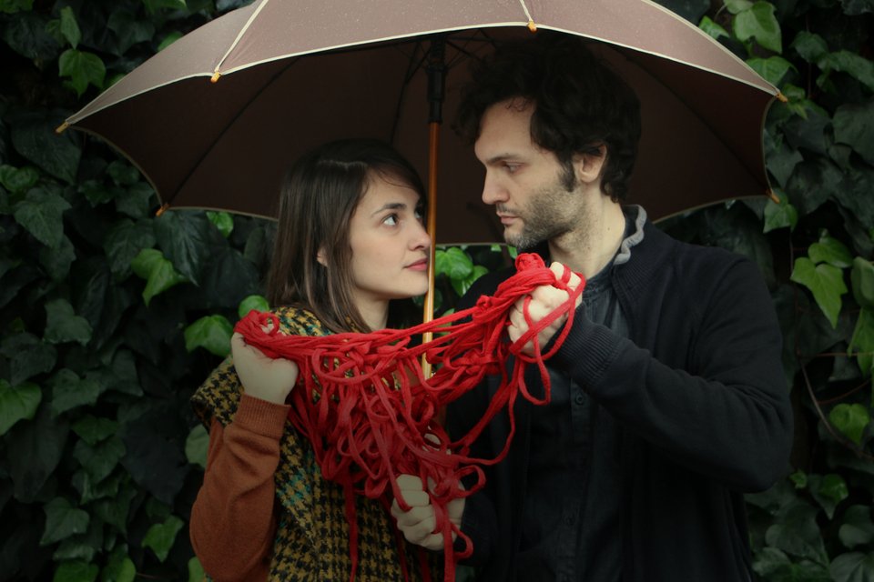 Ως την άκρη της κλωστής - Μια μουσική παράσταση για τον έρωτα και τη ζωγραφική στο Αθηναΐς [εικόνες] | iefimerida.gr 3