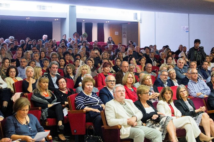 Με την υποστήριξη του Ιδρύματος «Ιβάν Σαββίδη» η λειτουργία της έδρας Ρωσικής Γλώσσας και Πολιτισμού στο ΑΠΘ [εικόνες] | iefimerida.gr 2