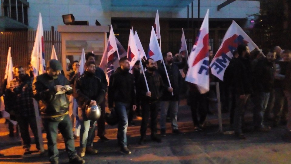 Το ΠΑΜΕ στα γραφεία του ΣΕΒ -Εγραψαν συνθήματα στους τοίχους [εικόνες] | iefimerida.gr 3