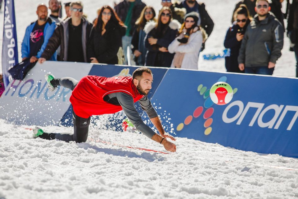 Μοναδική εμπειρία στο χιόνι από τον ΟΠΑΠ -5.000 θεατές και 71 αθλητές στο 2ο Πανελλήνιο Πρωτάθλημα Snow Volleyball στο Μαίναλο [εικόνες & βίντεο] | iefimerida.gr 2