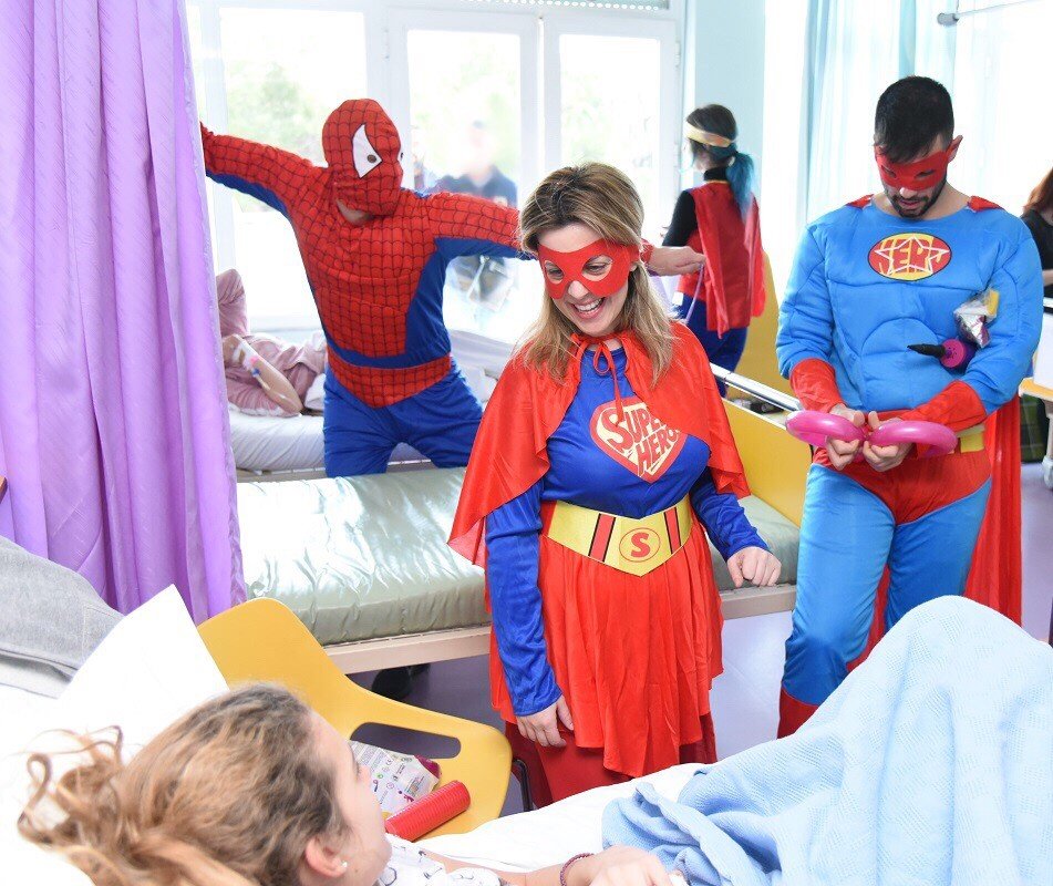 Αποκριάτικη γιορτή-έκπληξη από τον ΟΠΑΠ στα παιδιατρικά νοσοκομεία -Δώρα και χαμόγελα στα παιδιά [εικόνες & βίντεο] | iefimerida.gr 1