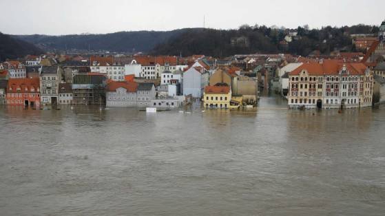 Πνίγεται η κεντρική Ευρώπη - Εννιά οι νεκροί από τις πρωτοφανείς πλημμύρες [εικόνες] | iefimerida.gr 1