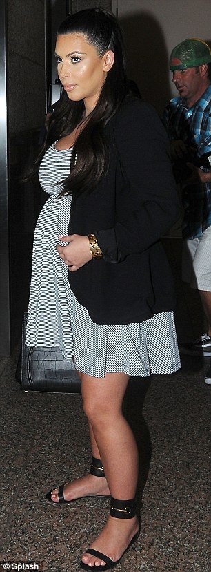 Εξαλλη η Κιμ Καρντάσιαν για τις φήμες ότι εξακολουθεί να κάνει botox στην εγκυμοσύνη της [εικόνες]  | iefimerida.gr 2