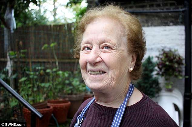 Βρετανός ηθοποιός δολοφόνησε ηλικιωμένη Ελληνοκύπρια [εικόνες] | iefimerida.gr 1