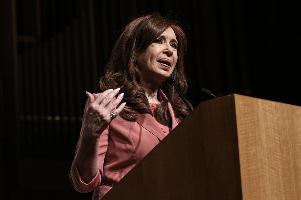 Η Κριστίνα Κίρσνερ στο Μέγαρο Μουσικής -Μίλησε για την εμπειρία της Λατινικής Αμερικής [εικόνες] | iefimerida.gr 8