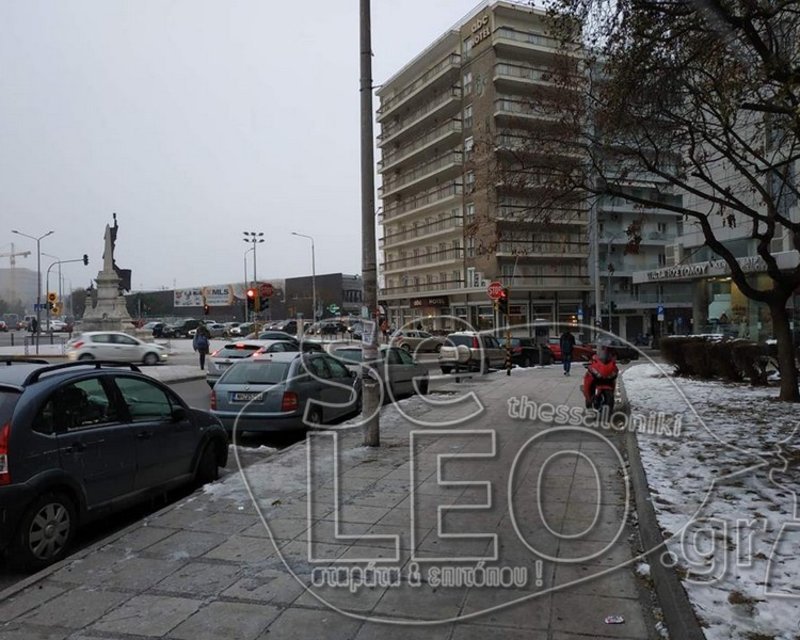 Αυτή την ώρα χιονίζει στις περισσότερες περιοχές της Κεντρικής και Δυτικής Μακεδονίας.