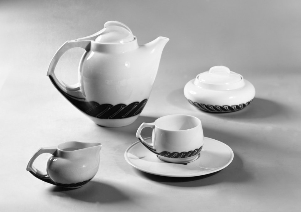 Γλυπτά, υφάσματα και αντικείμενα Art Nouveau από το φημισμένο Μουσείο της Βάδης στο Μπενάκη [εικόνες]  | iefimerida.gr 1