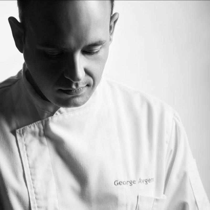 Ο Γιώργος Αυγέρος, executive pastry chef