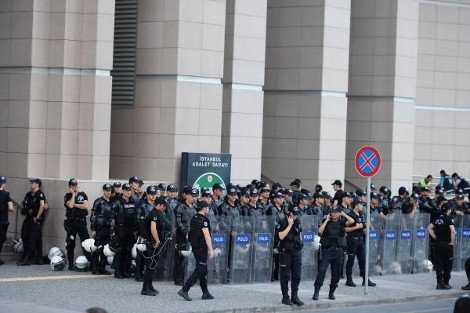 Νέες συλλήψεις υψηλόβαθμων αστυνομικών για κατασκοπεία κατά του Ερντογάν -Ο συνολικός αριθμός ξεπερνά τους 100 [εικόνες] | iefimerida.gr 1