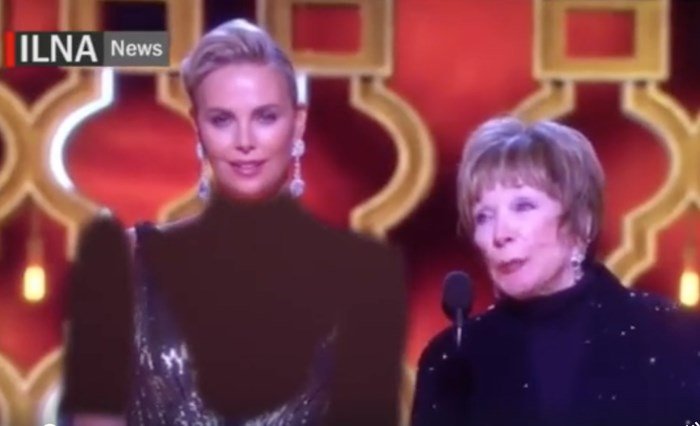 Οσκαρ λογοκρισίας στο Ιράν -«Εντυσαν» το ντεκολτέ της Σαρλίζ Θερόν [εικόνες & βίντεο] | iefimerida.gr 1