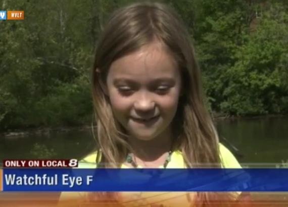 Υπερπροστατευτικός μπαμπάς ακολουθεί με drone την κόρη του στο σχολείο [βίντεο] | iefimerida.gr 1